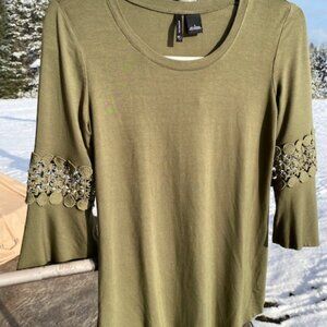 New Directions 3/4 Length Sleeve Top